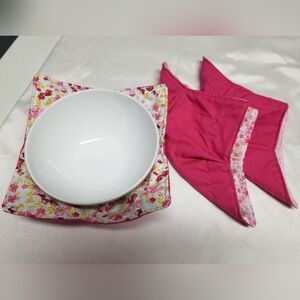 3 Soup Bowl Holders, Cozies, Kitchen Linens NWTAG Pink Florals